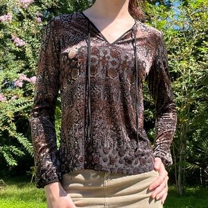 3/$30 Early 2000’s Burnout Velvet Blouse
